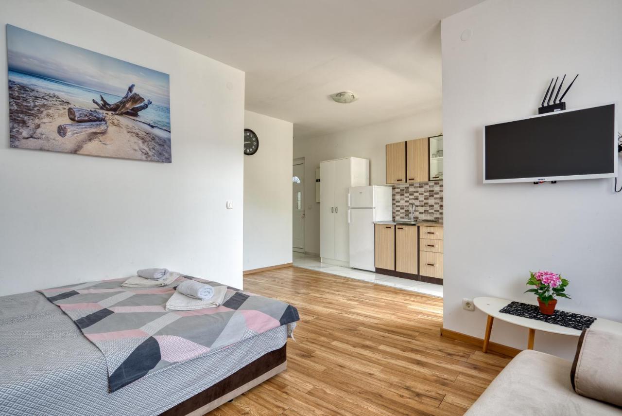 בודווה Apartmani Cukic Rafailovici מראה חיצוני תמונה