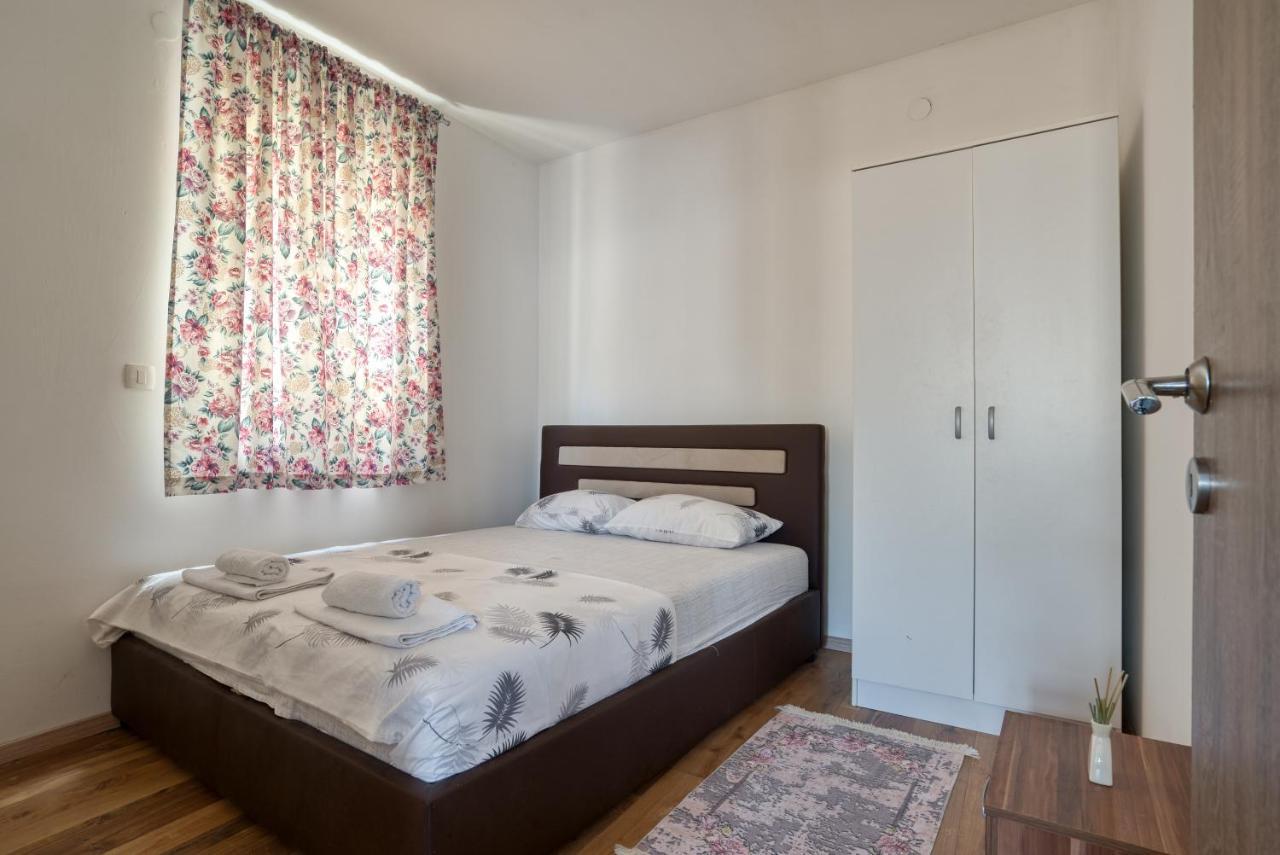בודווה Apartmani Cukic Rafailovici מראה חיצוני תמונה